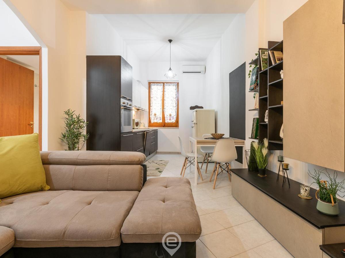 קליארי Trendy City Apartment מראה חיצוני תמונה