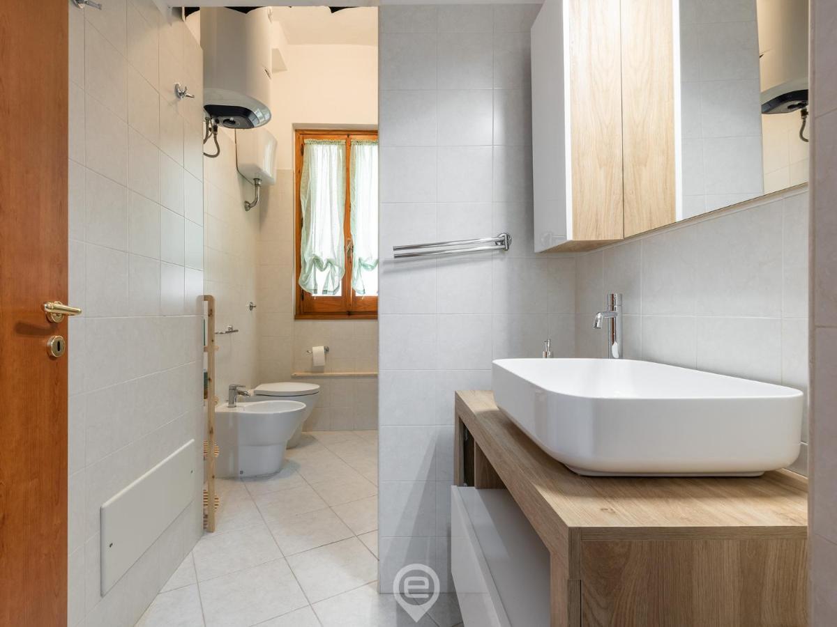 קליארי Trendy City Apartment מראה חיצוני תמונה